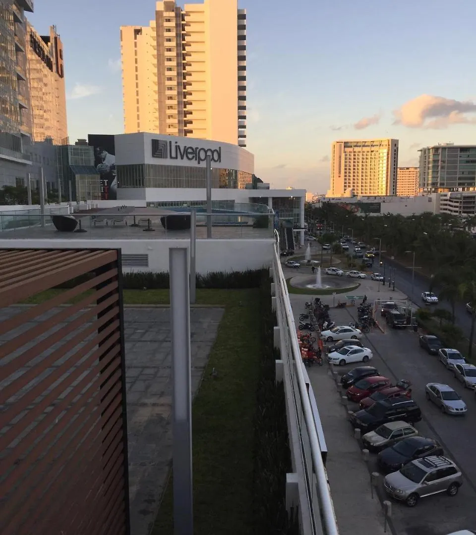 Apartment Malecon Rentals Cancun