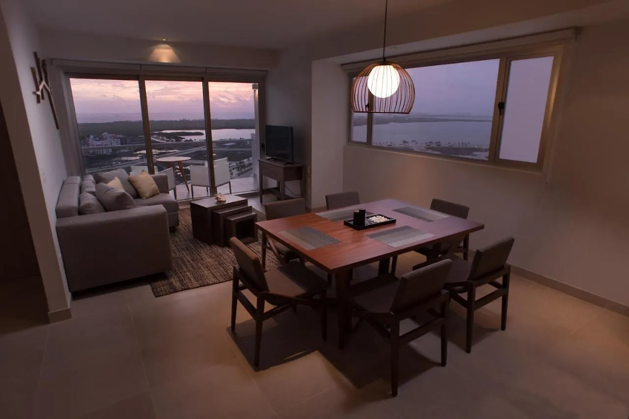 Apartment Malecon Rentals Cancun