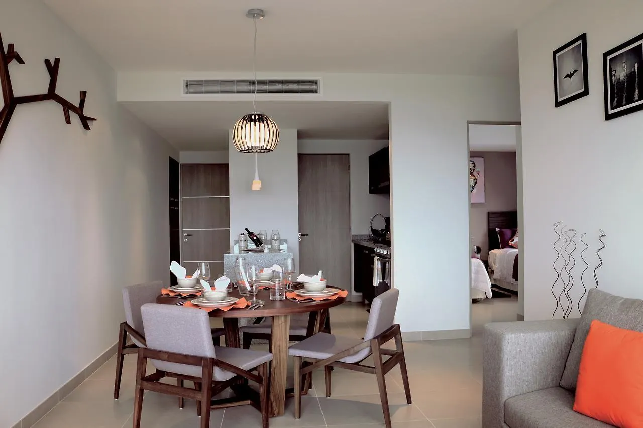 Malecon Rentals Cancun Apartment